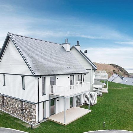 2 Bed Ground Floor Apartment - 11 Plas Pistyll Exterior photo