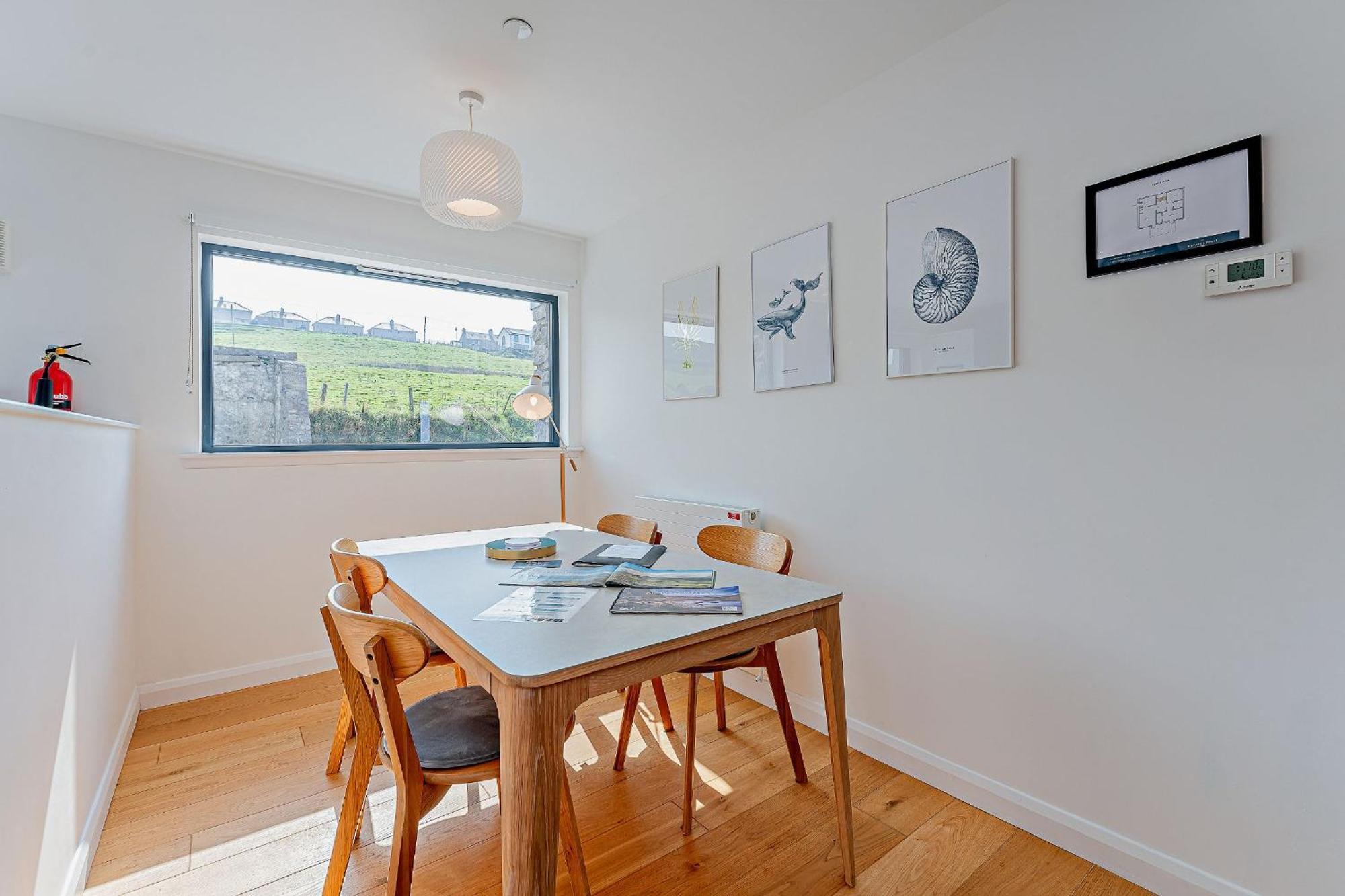 2 Bed Ground Floor Apartment - 11 Plas Pistyll Exterior photo